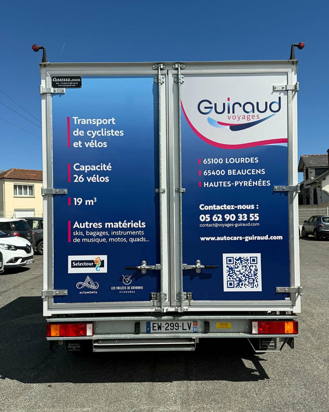 Remorque de transport de cyclistes et vélos - Guiraud Voyages, Hautes-Pyrénées